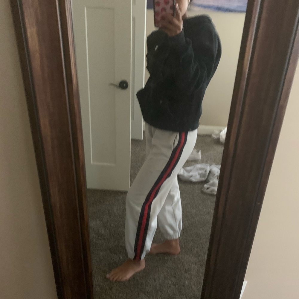 Sweats - Picture 3 of 7